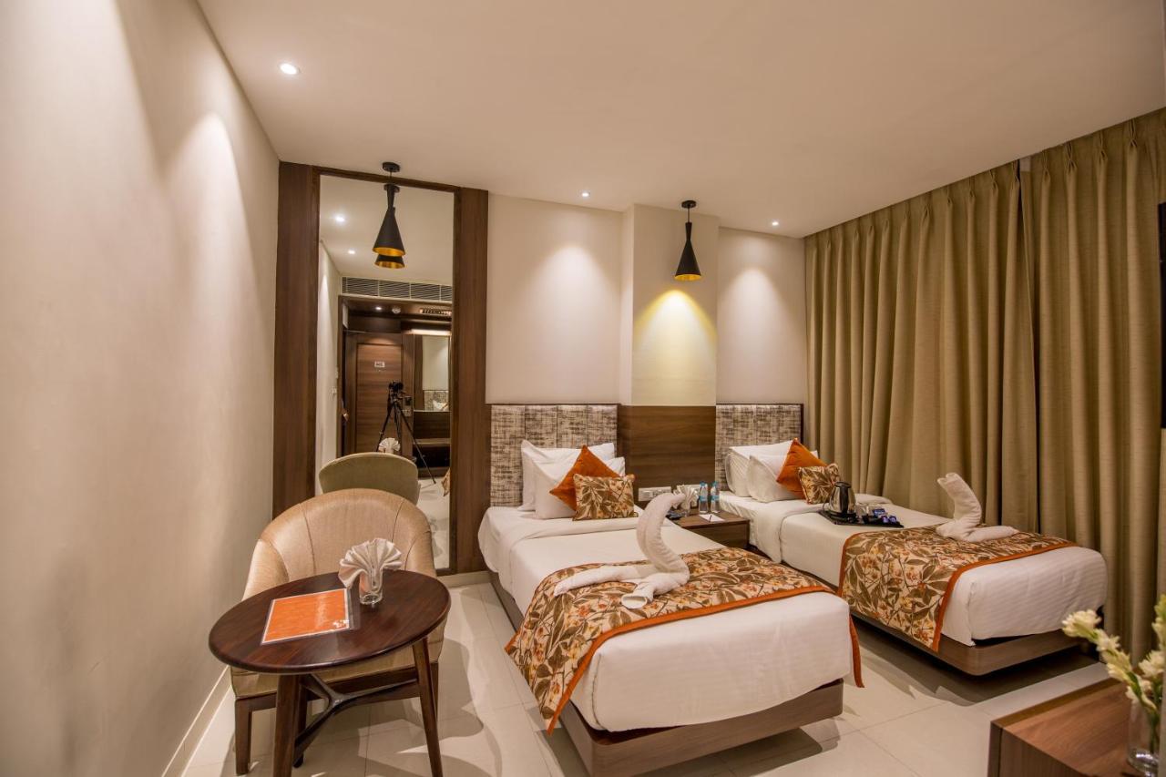 Hotel Sumaditya Джайпур Екстериор снимка