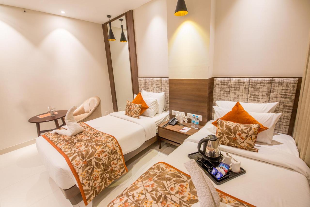 Hotel Sumaditya Джайпур Екстериор снимка