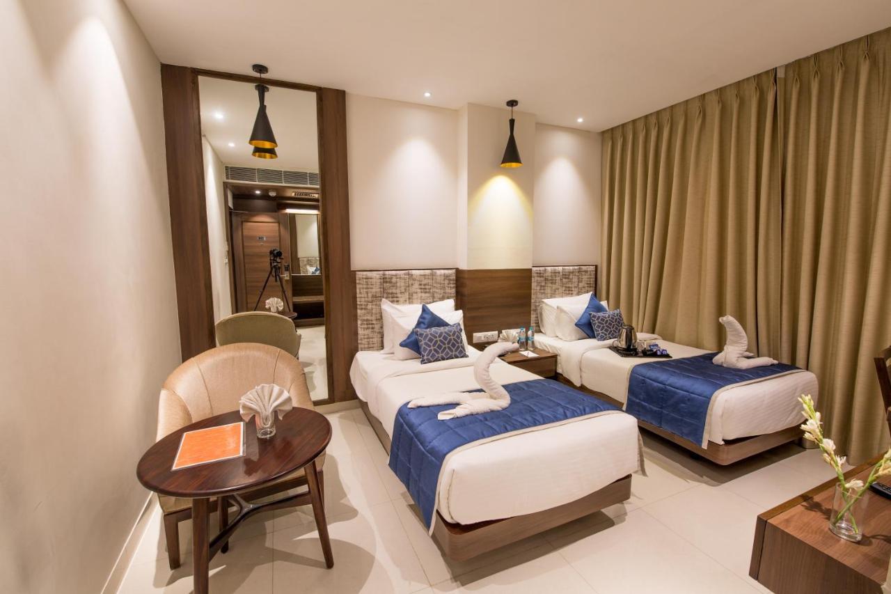 Hotel Sumaditya Джайпур Екстериор снимка
