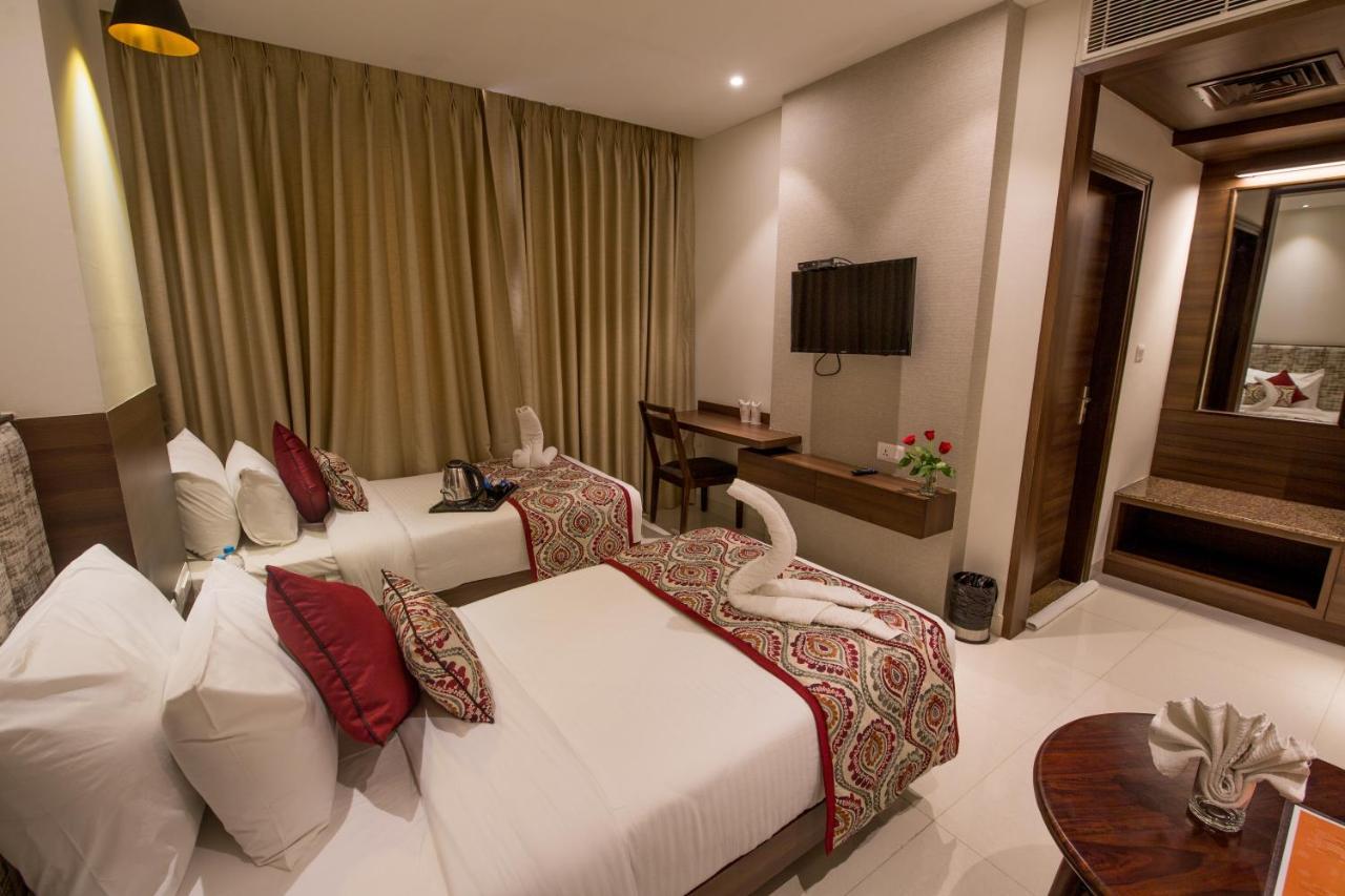 Hotel Sumaditya Джайпур Екстериор снимка