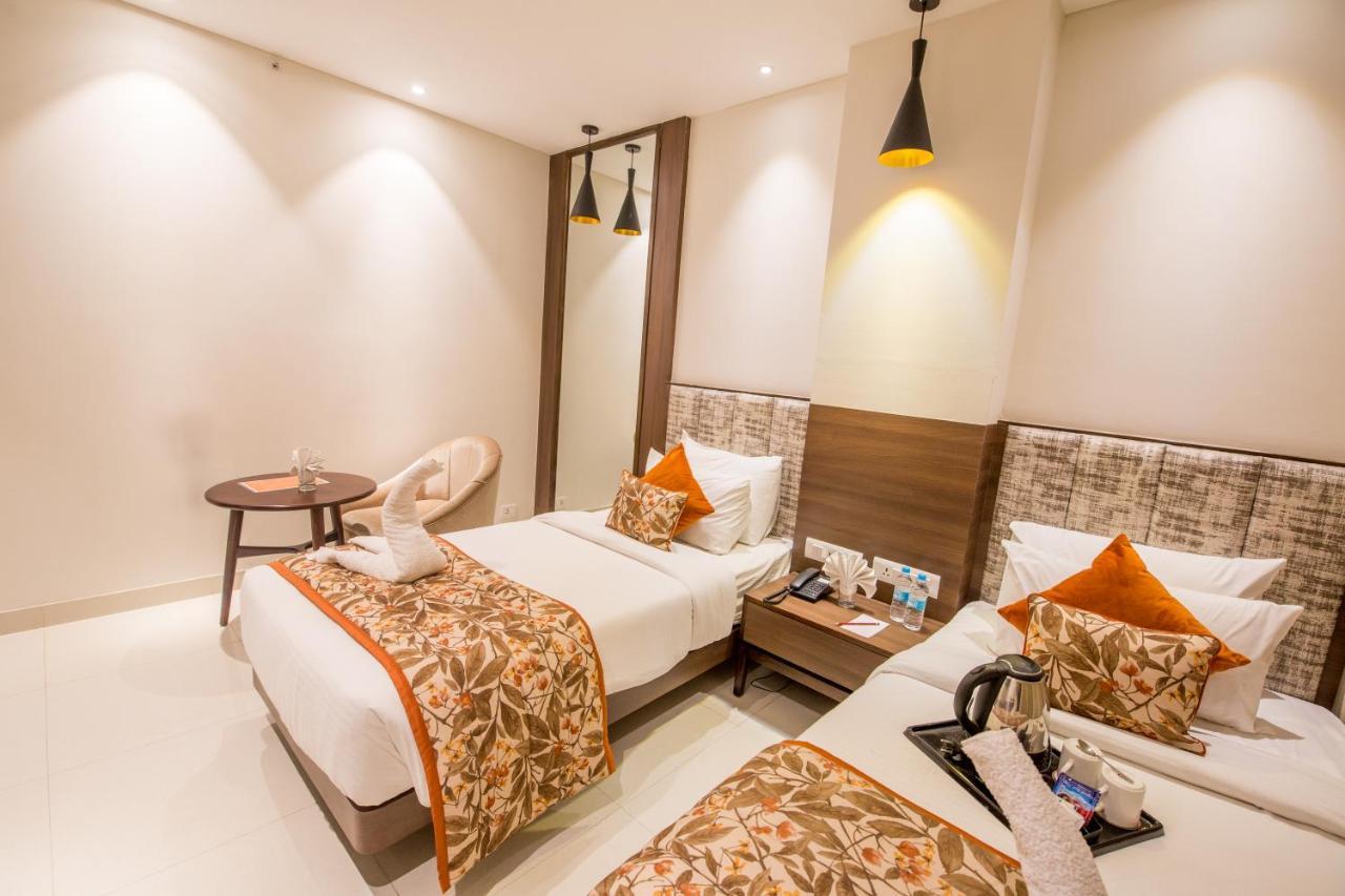 Hotel Sumaditya Джайпур Екстериор снимка