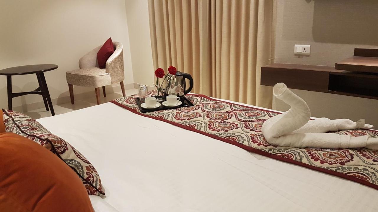 Hotel Sumaditya Джайпур Екстериор снимка