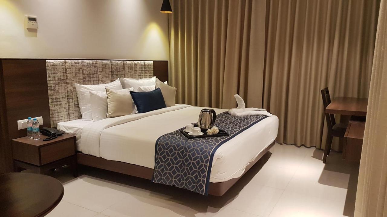 Hotel Sumaditya Джайпур Екстериор снимка