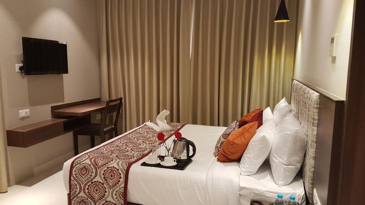Hotel Sumaditya Джайпур Екстериор снимка