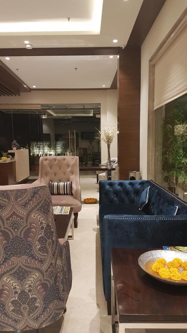 Hotel Sumaditya Джайпур Екстериор снимка
