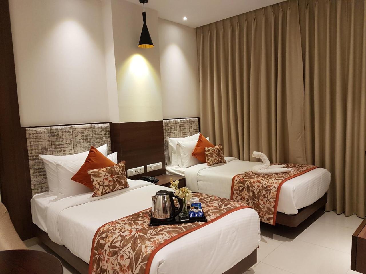 Hotel Sumaditya Джайпур Екстериор снимка