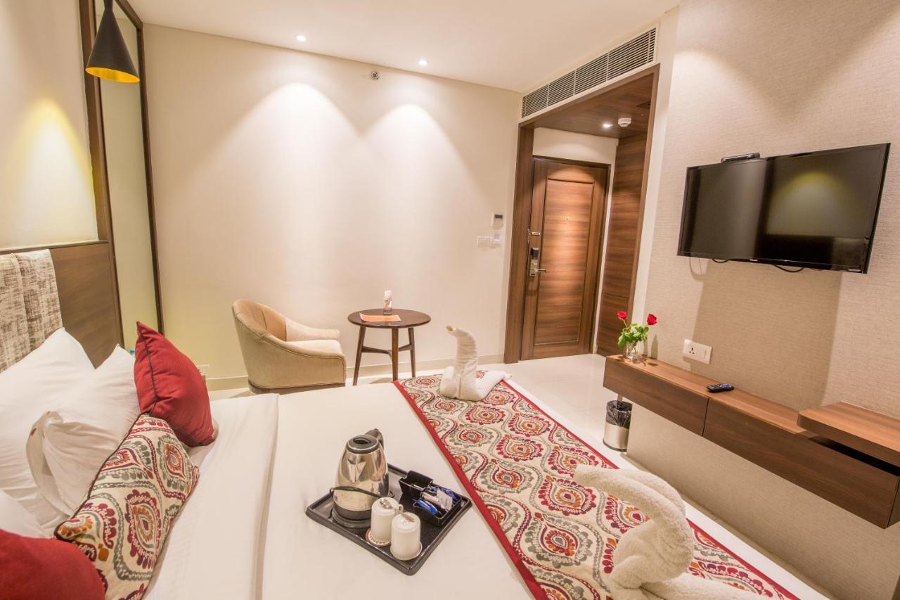 Hotel Sumaditya Джайпур Екстериор снимка