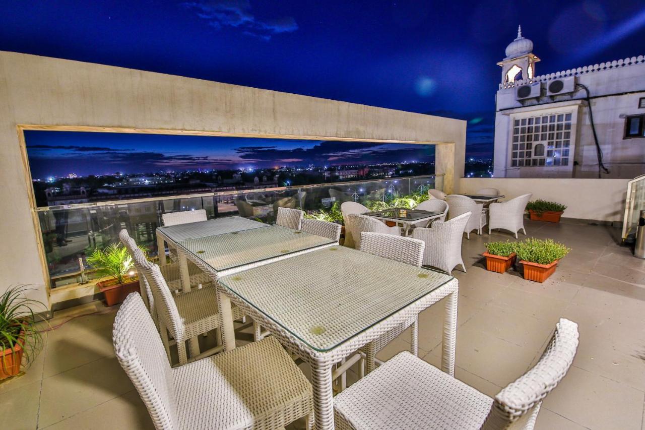 Hotel Sumaditya Джайпур Екстериор снимка